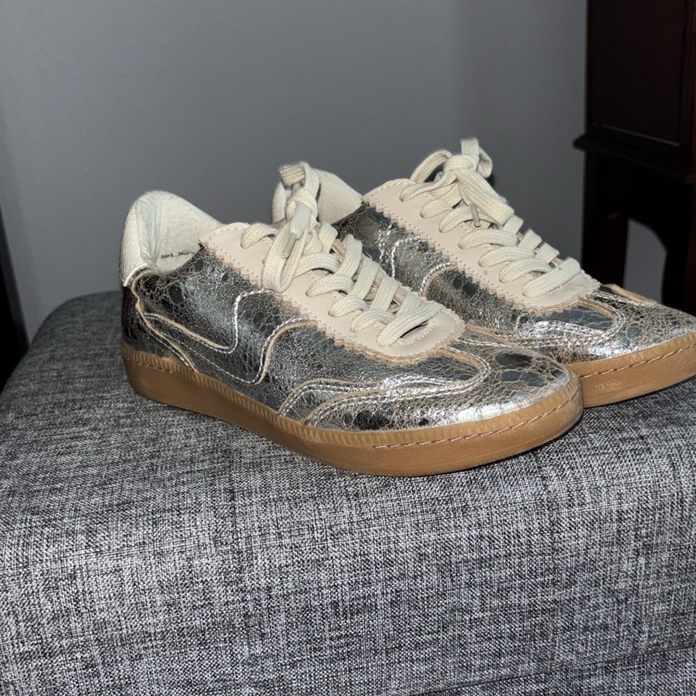 Dolce Vita Sneakers